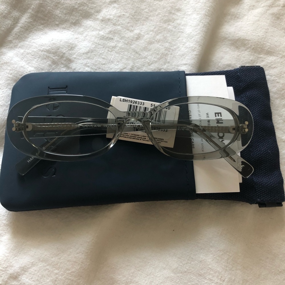 Le Specs Outlaw in Thyme